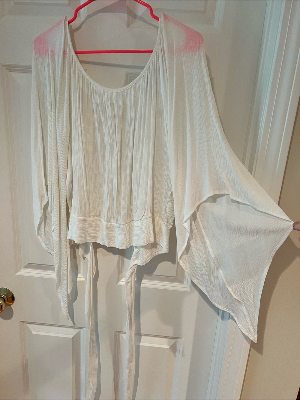Flowy Blouse - Picture 3 of 4